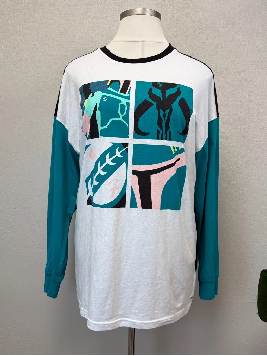 Disney Star Wars White Boba Fett Colorblock Long Sleeve Top - Size Xxl